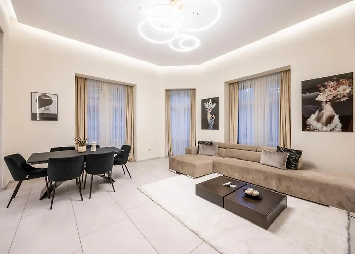 Luxurious High-End Grand Residence In The Center Of Budapest