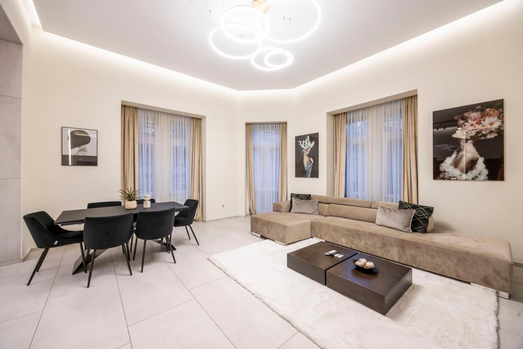 Luxurious High-end Grand In The Center Of Boedapest